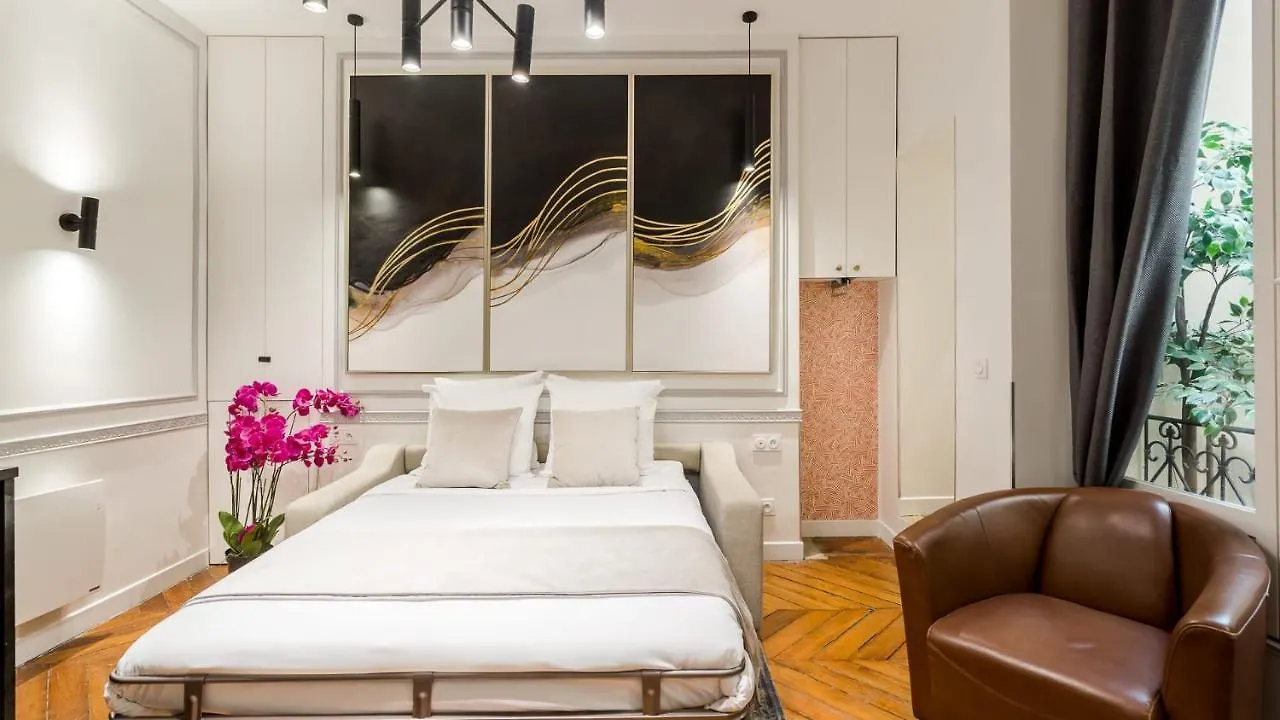 Merveil - Luxury - Louvre - Aboukir Iv Apartman