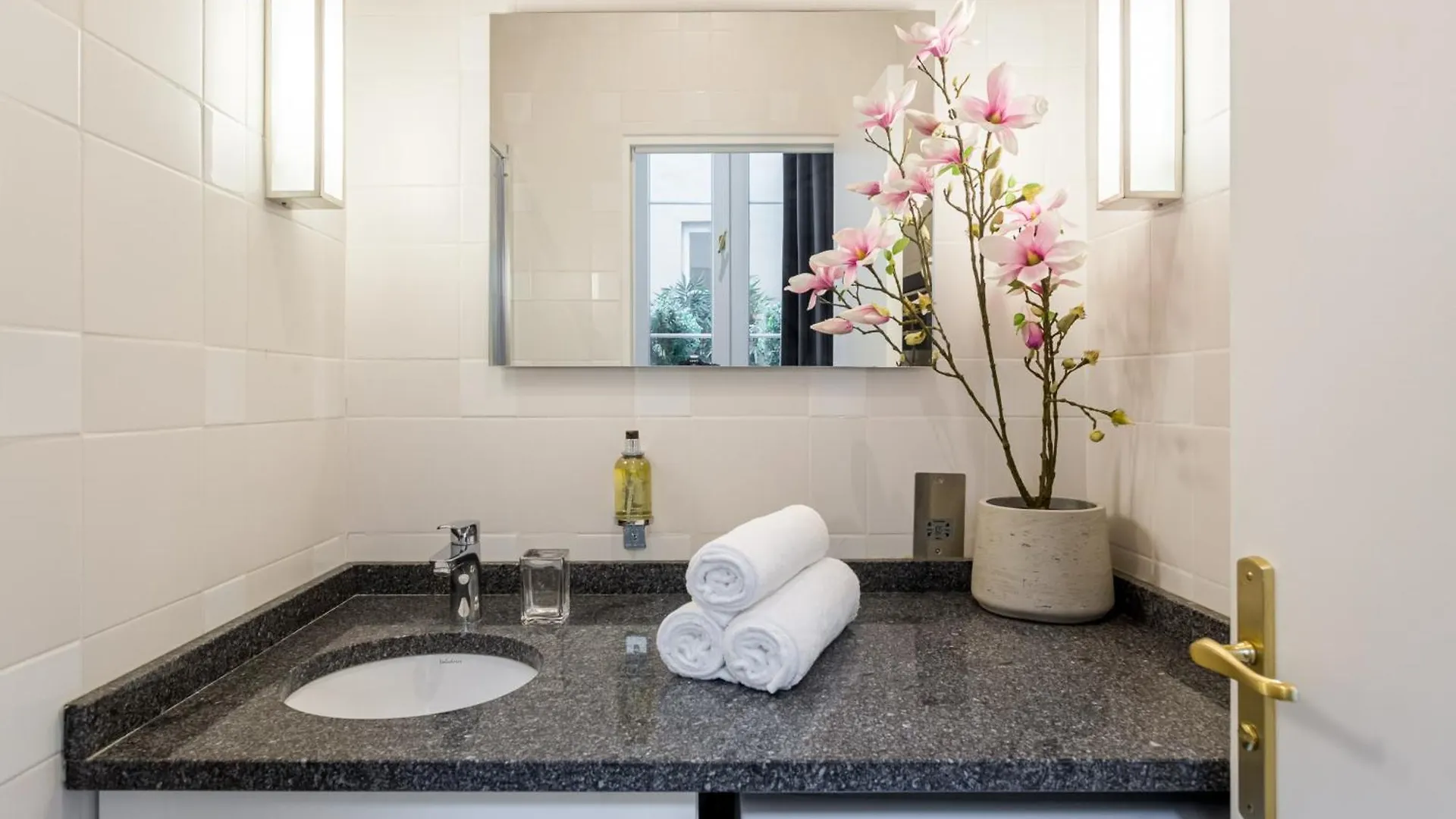 Merveil - Luxury - Louvre - Aboukir Iv Apartmán *